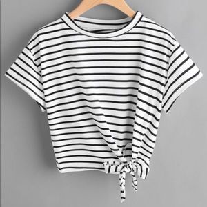 Striped Side Knotted Tee